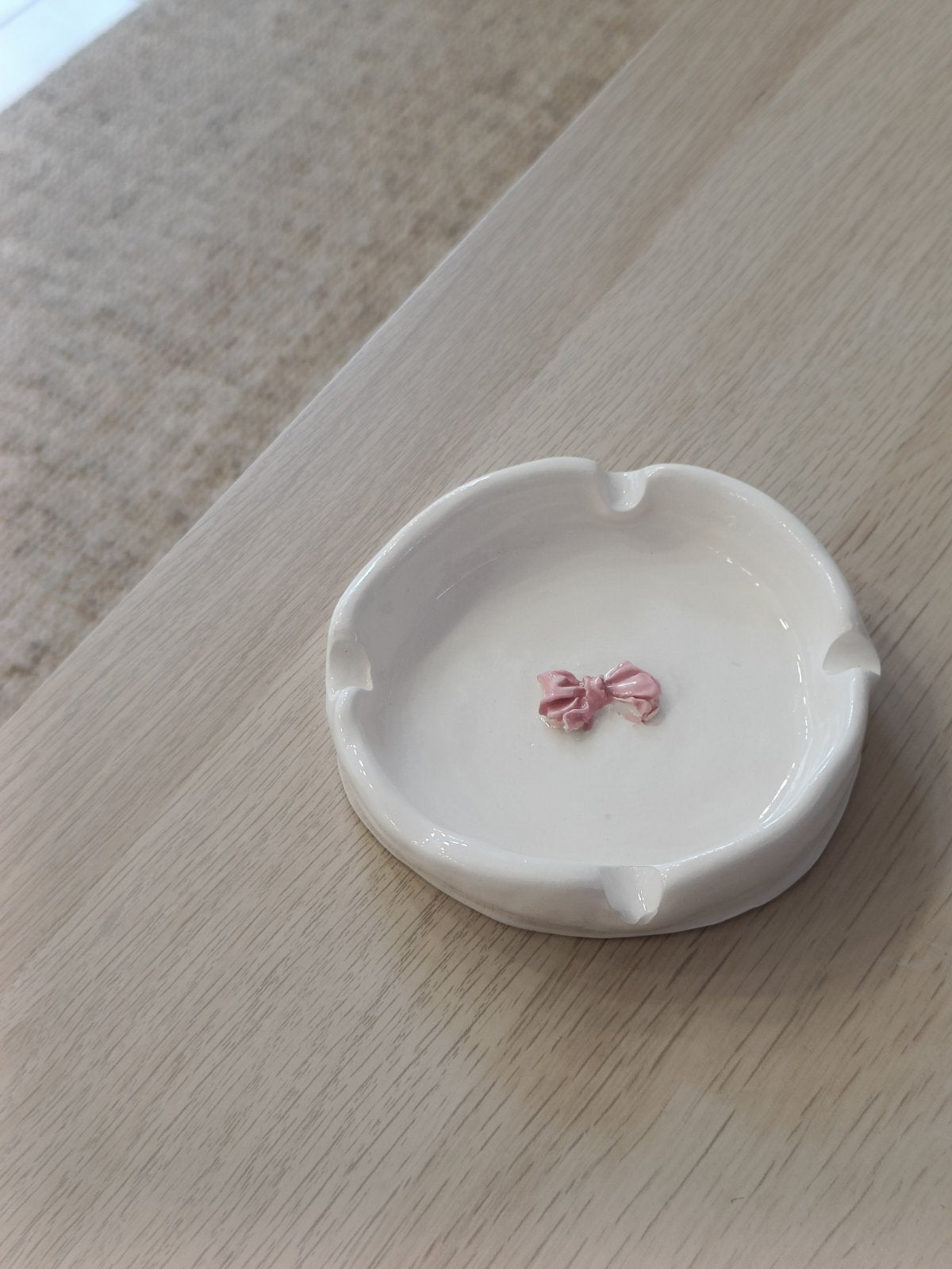 Ceramic ashtray